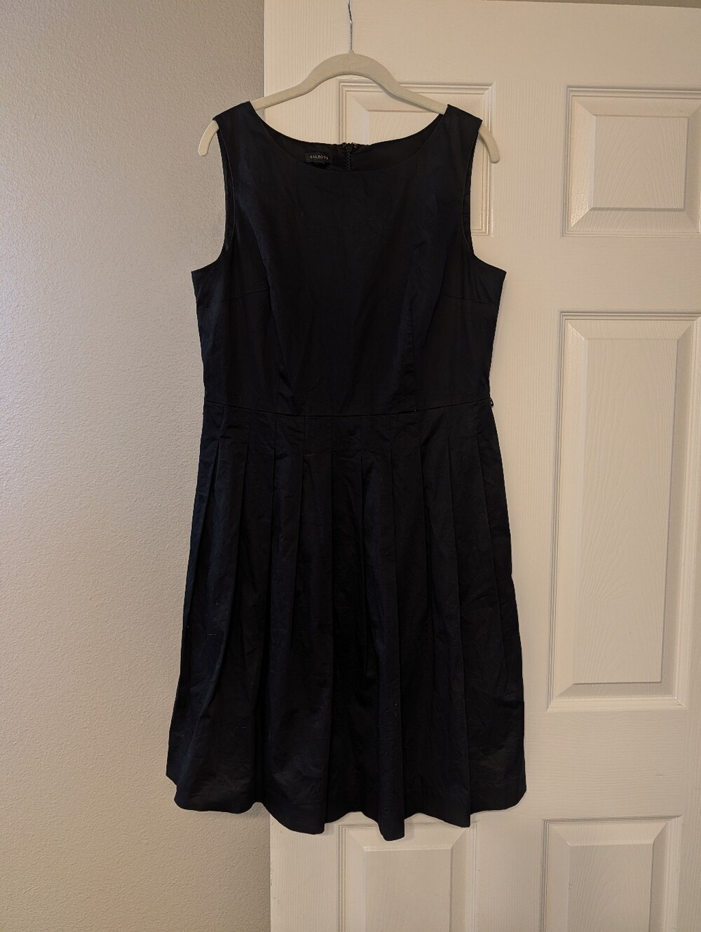 Talbots Black Pleated Fit and Flare Corporate Workwear Dress Size 12